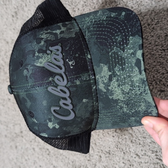 NWOT Cabela's Camo Hat OSFM Hunter Green and black Mesh Back Adjustable - Picture 2 of 7